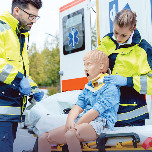 Manikin Manajemen Jalan Napas Pediatrik Dasar CRiSis Anak